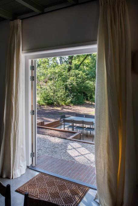 Fantastisch Familiehuis Met Grote Tuin I Bosrijk Лунтерен Екстер'єр фото